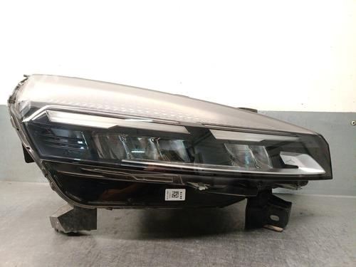 right-headlight-renault-clio-v-b7_-2019-39614621 main image