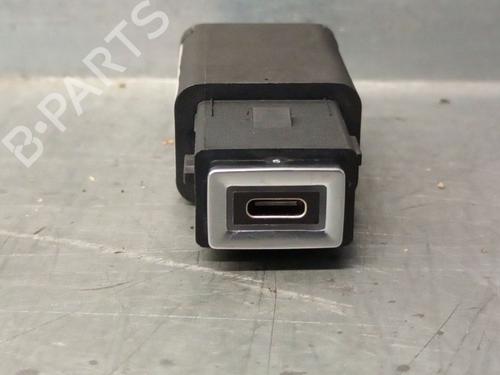 Used Electronic module FIAT 600e / 600 (365_, 364_) Mild Hybrid (101 hp) 27869099