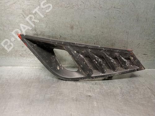 Used Grille NISSAN JUKE (F16_) DIG-T 117 (117 hp) 28610052