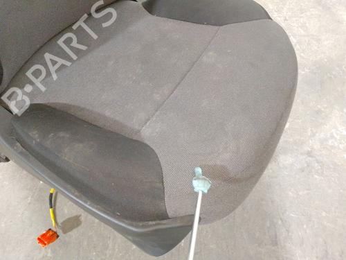 Right front seat FIAT PANDA (312_, 319_) 1.0 Mild Hybrid (312.PYD1B) | BP31940997C16 