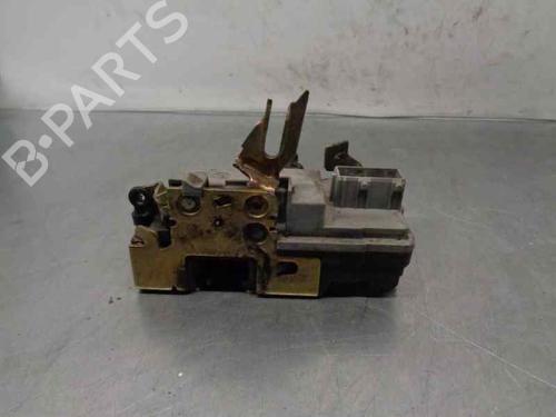 Used Front right lock CITROËN XSARA (N1) 1.9 D (70 hp) 6873114