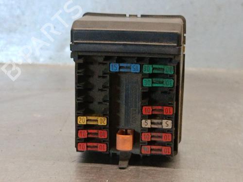 Used Fuse box Fuse box 37430517 37430517