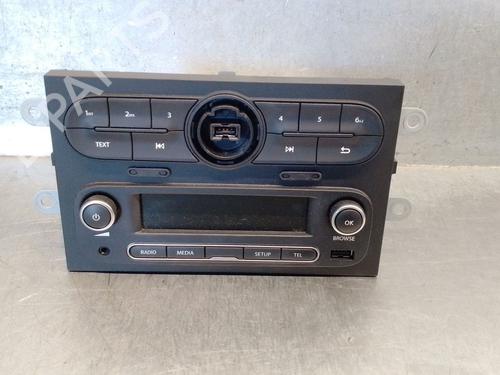 Used Radio RENAULT TWINGO III (BCM_, BCA_) 0.9 TCe 90 (BCM9, BCM2) (90 hp) 29405180