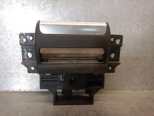 rear-left-interior-door-handle-vw-amarok-t1a-t1b-2022-34554871 main image