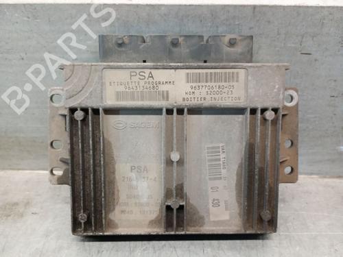 Used Engine control unit (ECU) PEUGEOT 206 Hatchback (2A/C) 1.4 i (75 hp) 25911426