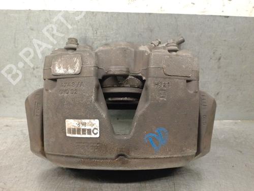 Used Right front brake caliper Right front brake caliper 39560156 39560156