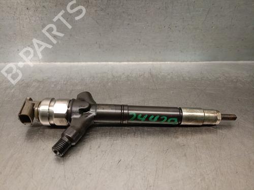 Used Injector TOYOTA AVENSIS Estate (_T25_) 2.0 D-4D (ADT250_, ADT250R) (126 hp) 31586170