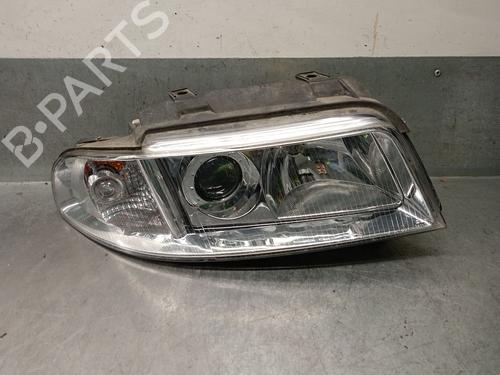 Used Right headlight AUDI A4 B5 Avant (8D5) 1.9 TDI (110 hp) 30942299