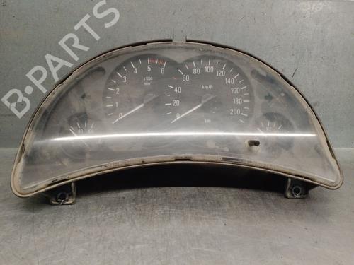 Used Instrument cluster OPEL COMBO Box Body/MPV 1.7 DI 16V (65 hp) 31161336