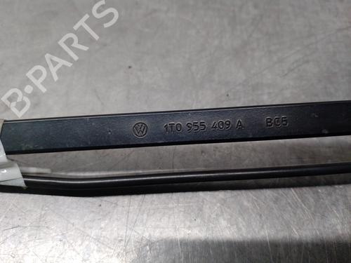 Front windshield wiper arm VW TOURAN (1T1, 1T2) 2.0 TDI | BP15677402C143 