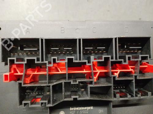 Fuse box SEAT LEON (1P1) 1.9 TDI | BP23536580E1