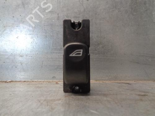 Højre fortil elrude kontakt JAGUAR XJ (X350, X358) 4.2 (298 hp) 9293249