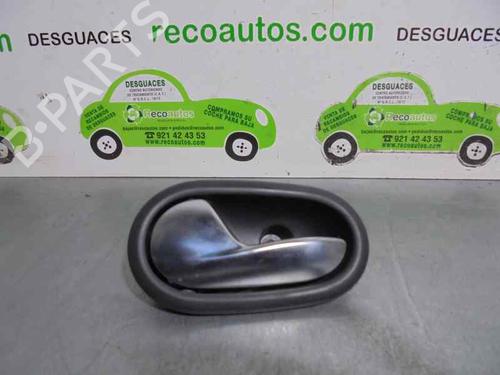 Used Front left interior door handle DACIA SANDERO II TCe 90 (B8M1, B8MA, B8AC) (90 hp) 3217193