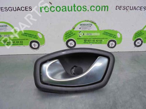 Venstre bak invendig håndtak RENAULT SCÉNIC III (JZ0/1_) 1.6 16V (JZ0U, JZ1B) (110 hp) 3217143