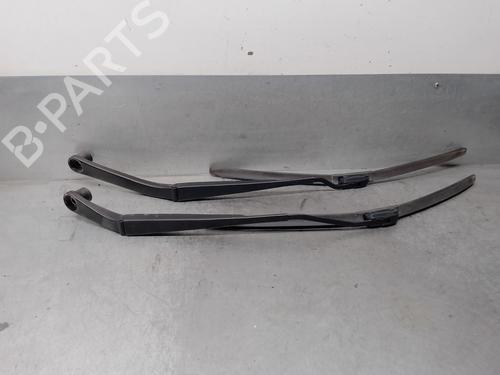 Front windshield wiper arm CHRYSLER 300C (LX, LE)  | BP16026700C143 