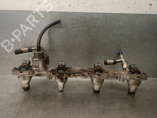 Used Injection rail FORD ESCORT V (AAL, ABL) 1.8 16V XR3i (105 hp) 31375997