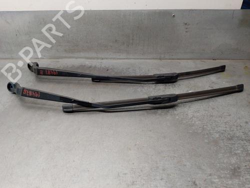 Used Front windshield wiper arm JEEP COMPASS (MK49) 2.0 CRD (140 hp) 17547996