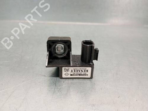 Module électronique RENAULT SCÉNIC II (JM0/1_) 1.6 16V (JM1R) (112 hp) 28112969