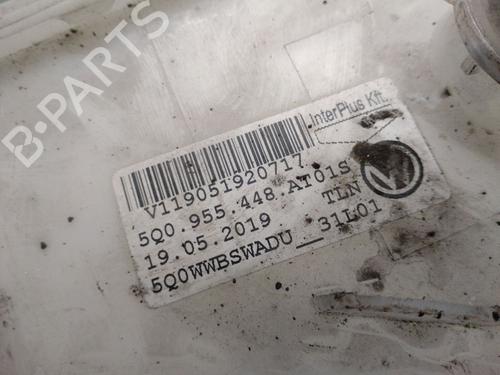Windscreen washer tank SEAT LEON ST (5F8) 1.5 TGi | BP32262122C113 