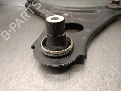 Right front suspension arm RENAULT TWINGO III (BCM_, BCA_) 0.9 TCe 90 (BCM9, BCM2) | BP29450657M13