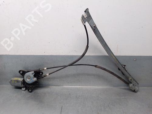 Bagrudeviskerarm Bagrudeviskerarm PEUGEOT 306 Hatchback (7A, 7C, N3, N5) 2.0 XSi (121 hp) 33887702 33887702