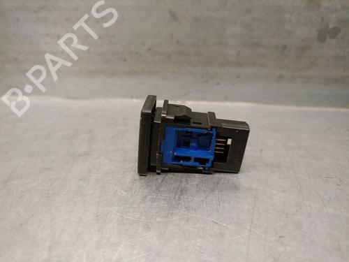 Switch TOYOTA YARIS (_P13_) 1.5 Hybrid (NHP130_) | BP25238751I30 