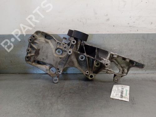 Støtte Støtte RENAULT MEGANE I Classic (LA0/1_) 1.6 16V (LA00, LA04, LA0B, LA11, LA16, LA19, LA1J, LA1K,... (107 hp) 37534732 37534732