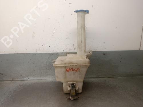 Used Windscreen washer tank Windscreen washer tank 39266629 39266629