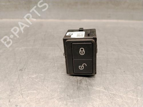 switch-land-rover-discovery-sport-l550-2014-36293104 main image