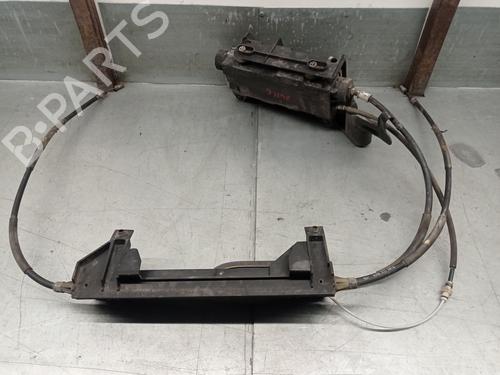 Used Electric handbrake RENAULT SCÉNIC II (JM0/1_) 1.6 16V (JM1R) (112 hp) 30788531