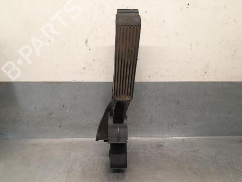Used Pedal Pedal 37640690 37640690