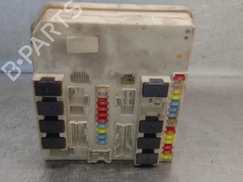 Used Fuse box Fuse box 39248742 39248742