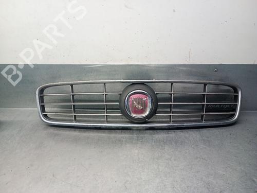 Used Grille Grille FIAT CROMA (194_) 1.9 D Multijet (194AXC1B, 194AXC12) (150 hp) 34611712 34611712