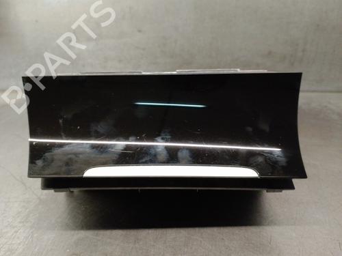 Used Glove box VW GOLF VII (5G1, BQ1, BE1, BE2) 2.0 GTI (245 hp) 17586433