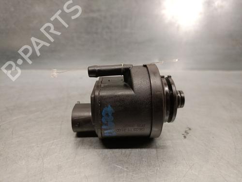 Used Fuel pump BMW 5 Touring (F11) 520 d (163 hp) 22240317
