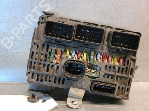 Used Fuse box Fuse box CITROËN C8 (EA_, EB_) 2.2 HDi (128 hp) 33217140 33217140