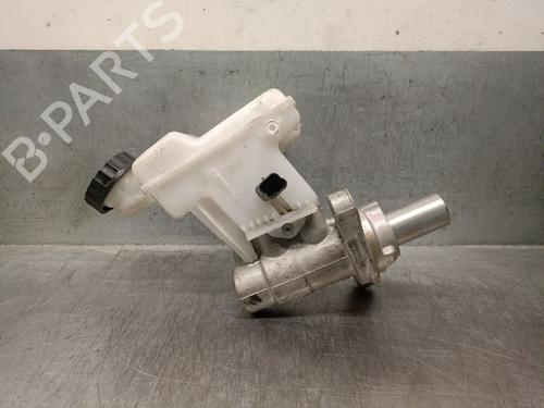 Used Brake master cylinder PEUGEOT 3008 II SUV (MC_, MR_, MJ_, M4_) 1.5 BlueHDi 130 (131 hp) 24426016
