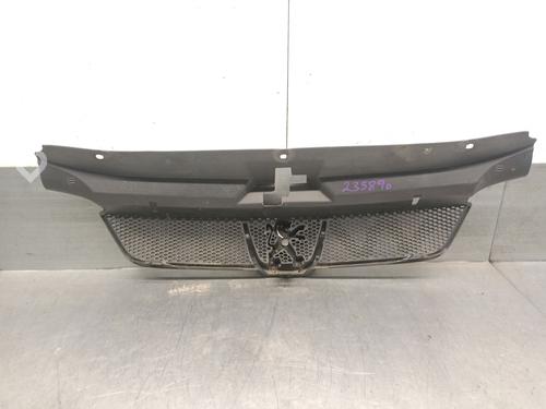 Grille PEUGEOT 406 (8B) 2.0 HDI 110 | BP29135521C40 