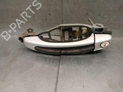 Used Front left exterior door handle Front left exterior door handle 37272711 37272711