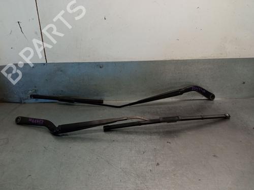 Used Front windshield wiper arm SMART FORFOUR Hatchback (453) 0.9 (453.044, 453.053) (90 hp) 28620749