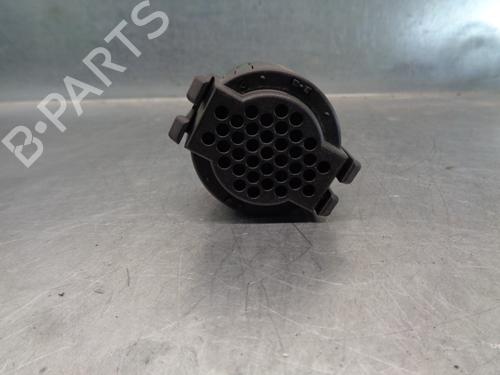 Used Electronic module BMW X5 (E53) 4.4 i (286 hp) 8332395