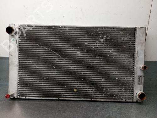 Radiateur à eau BMW 7 (E65, E66, E67) 730 d (218 hp) 30388753