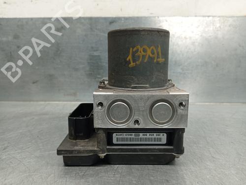 Used ABS pump BMW 5 (E60) 520 d (163 hp) 8590658