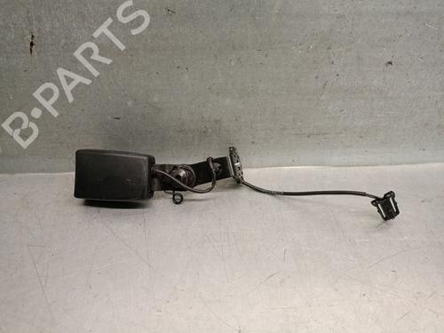 Engache cinturón AUDI A1 Sportback (8XA, 8XF) 1.4 TDI (90 hp) 31585497