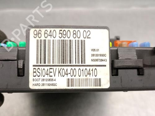 Fuse box PEUGEOT 3008 I MPV (0U_) 1.6 HDi | BP29717476E1