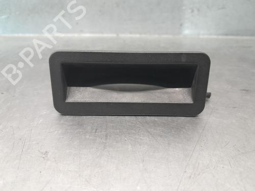 Used Tailgate handle Tailgate handle 37518996 37518996