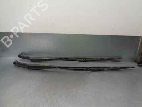Used Front windshield wiper arm CHEVROLET LACETTI (J200) 1.4 16V (95 hp) 12056086
