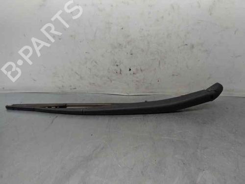 Used Rear windshield wiper arm Rear windshield wiper arm 7024939 7024939