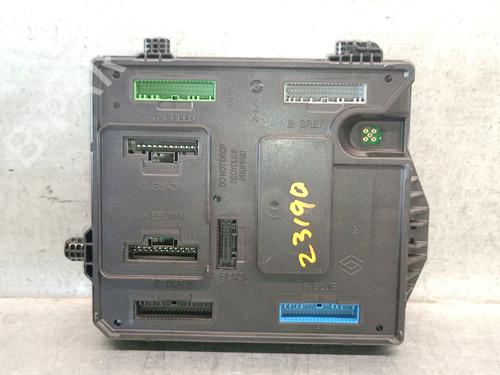 Used Fuse box RENAULT SCÉNIC III (JZ0/1_) 1.5 dCi (110 hp) 27694631