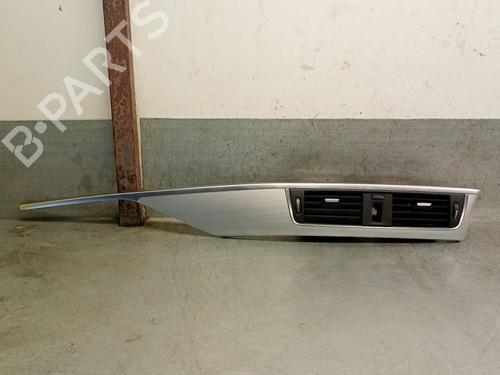 Used Air vent BMW 3 (F30, F80) 330 e (252 hp) 28172135